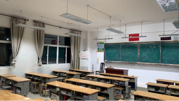 近視防控走進校園，華輝為學生打造教室優(yōu)質(zhì)照明光環(huán)境