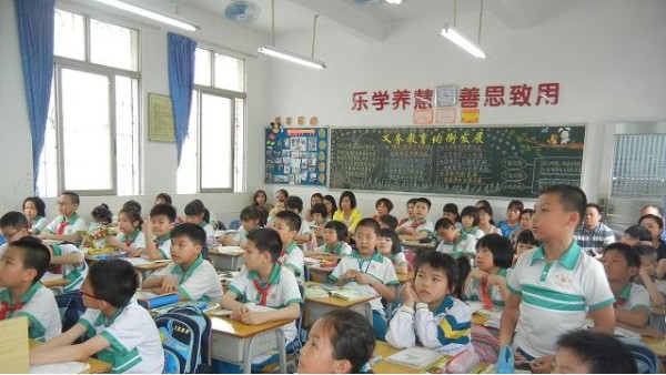 注意!!護(hù)眼健康的教室照明，不能一味追求高照度~